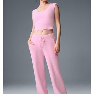 Alo Snuggle Up Sweater High-Waist Wide Leg
Pant. Limited color drop Sweet Pink!